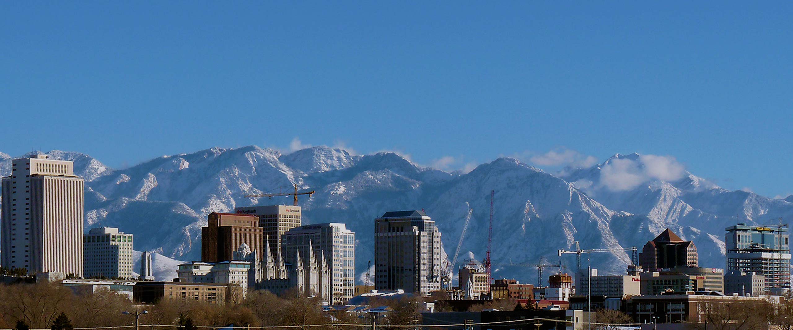Sky,Mountain,Building,Tower block,Highland,Skyscraper,Urban design
